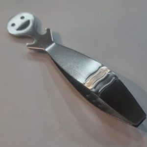 PINZA PESCADO - C/DESTAPADOR - ACERO INOXIDABLE